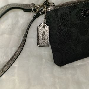 Coach wristlet Black and Silver